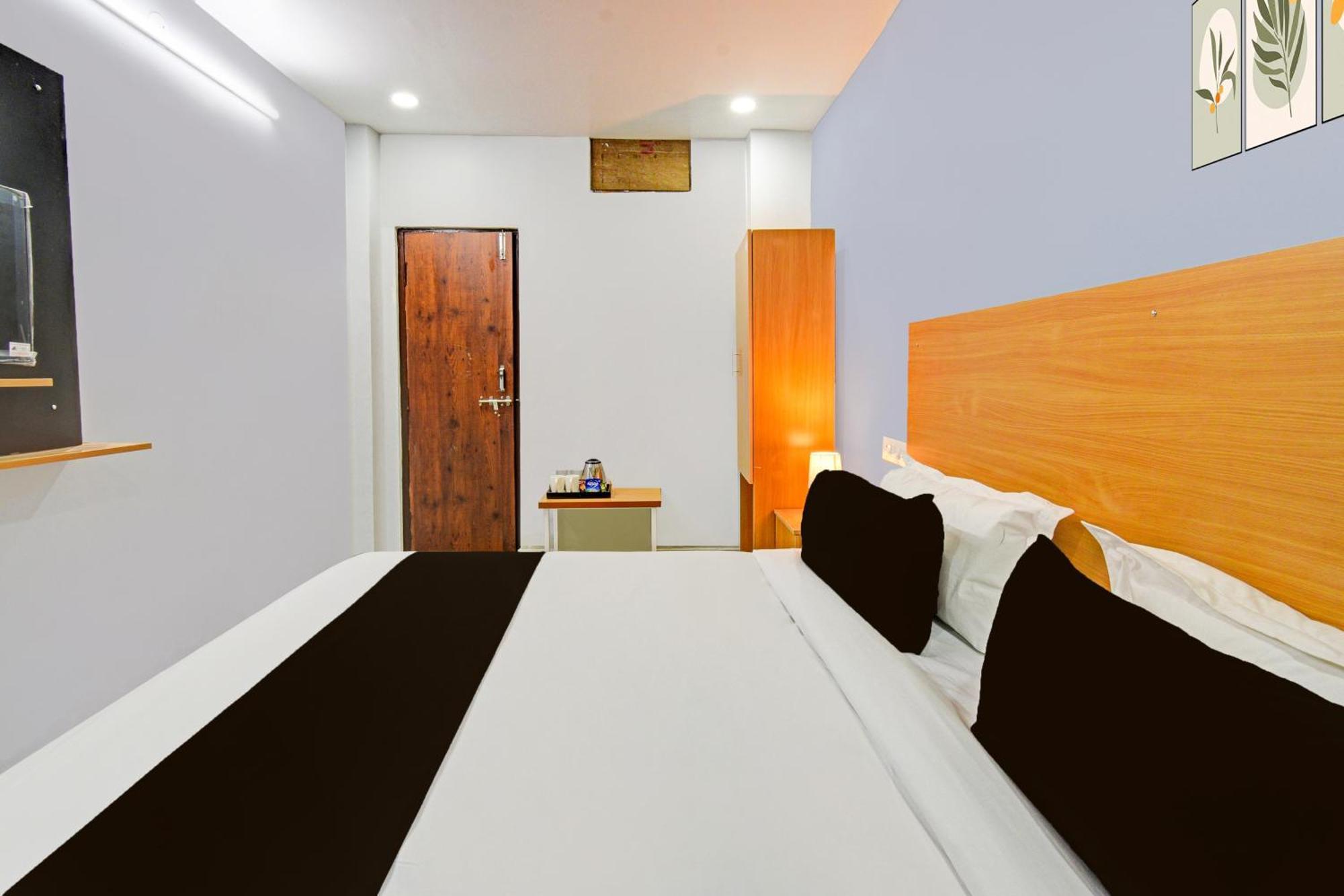 Hotel O Rbs Square Inn Uppal ไฮเดอราบัด ภายนอก รูปภาพ